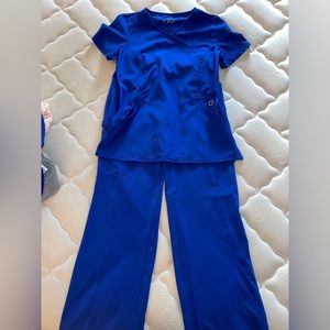 cherokee infinity scrub set